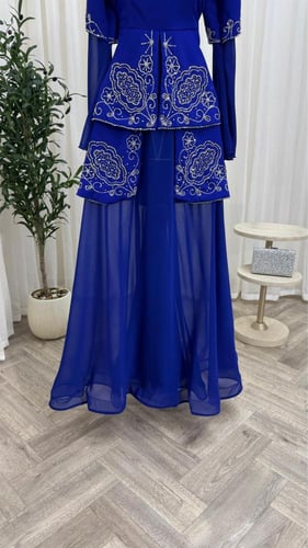 فستان باربي مع شيفون تطريز يدوي