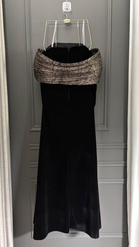 فستان جوخ شتوي مع جاكار فاخر ومع وتر