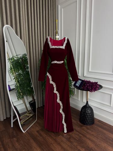 فستان جوخ وشيفون كسرات كلوش تطريز يدوي