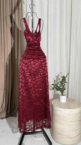 فستان دانتيل مطرز لون برغندي