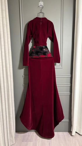 فستان جوخ فاخر مع حزام كلفه مخمل وشك