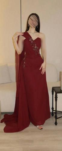 فستان شيفون باربي وتطريز يدوي