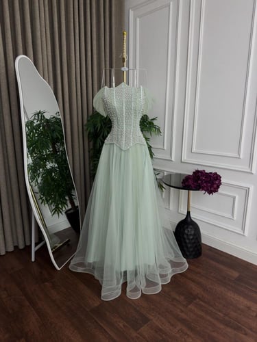 فستان سهره تُل كلوش مع تطريز لولو زركون