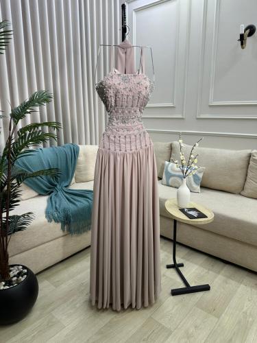 فستان جورجيت تطريز يدوي