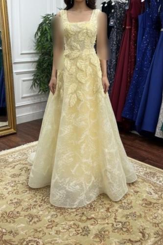 فستان سهره دانتيل وبطانه وجيبون كلفه تطريز