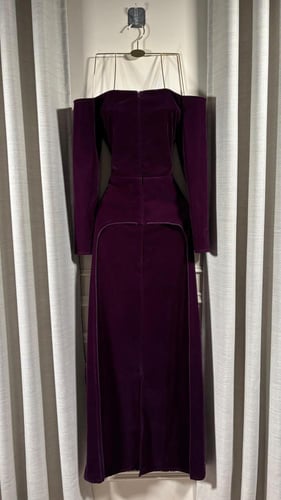 فستان جوخ شتوي مع تطريز انيق