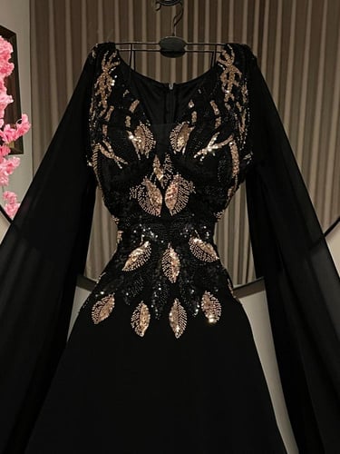 فستان شيفون وكلفه خرز