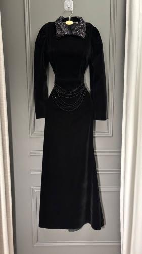 فستان جوخ شتوي مع تطريز فاخر