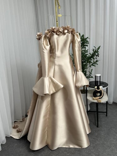 فستان ميكادو دبل كلوش وقص ليزر