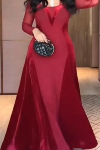 فستان مخمل وتل