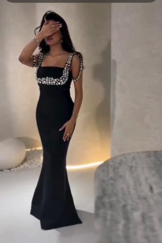 فستان باربي مع تفته لمعه تطريز راقي