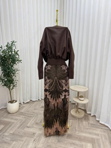 فستان باربي مع تطريز يدوي