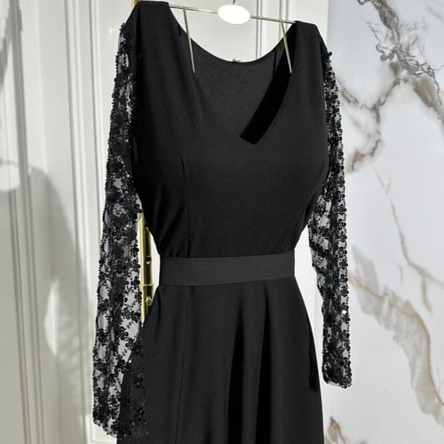 فستان كريب مع ترتر