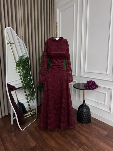 فستان طقم دانتيل