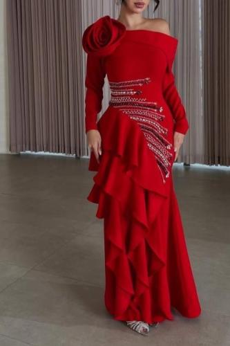 فستان باربي مع تطريز وكسرات