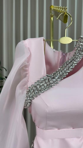 فستان باربي