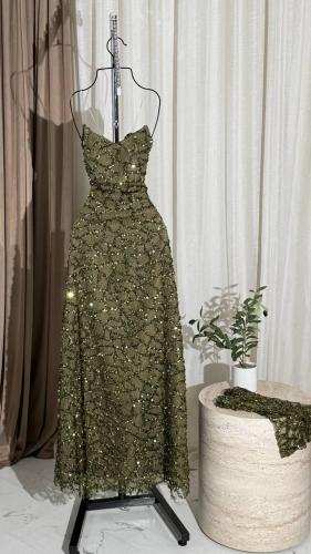 فستان دانتيل مطرز لون برغندي