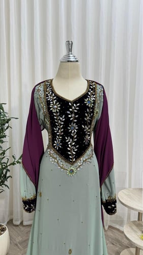 فستان شيفون على قطعه مخمل شك يدوي