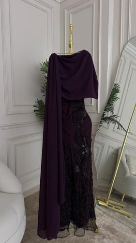 فستان ورد وشيفون وبطانه باربي