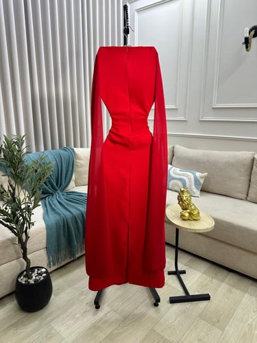 فستان باربي مع تطريز راقي