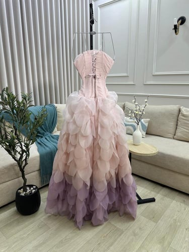 فستان باربي مع تُل جازار قص ليزر