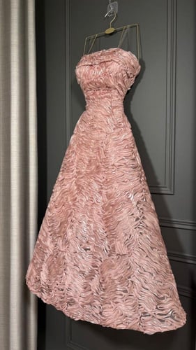 فستان باربي مع قماش سهره وبطانه