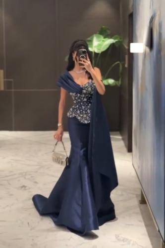 فستان تطريز يدوي مع ميكادو دبل كلوش