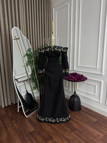 فستان سهره باربي مع تطريز فصوص