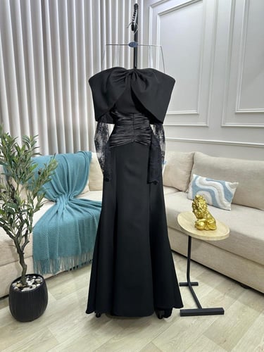 فستان باربي مع دانتيل كوري