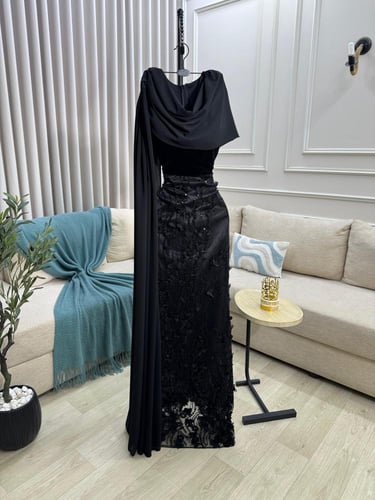 فستان قماش سهره مع شيفون وجوخ