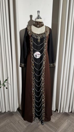 فستان باربي تطريز يدوي