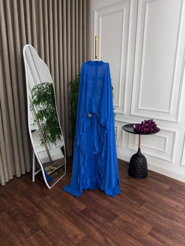 فستان شيفون وكريب حرير مع تطريز كمبيوتر