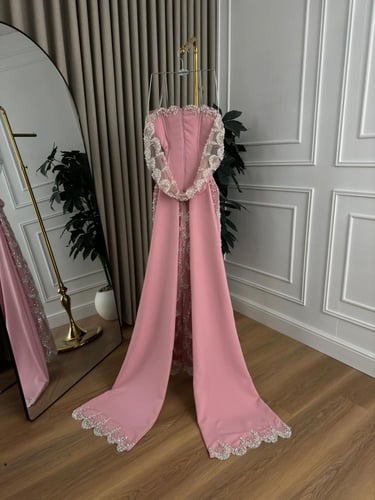 فستان باربي كورسيه مع كلفه خرز