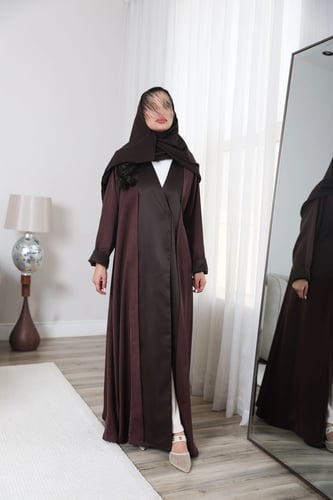 Abaya made of lightweight Korean suede fabric, quarter flared.