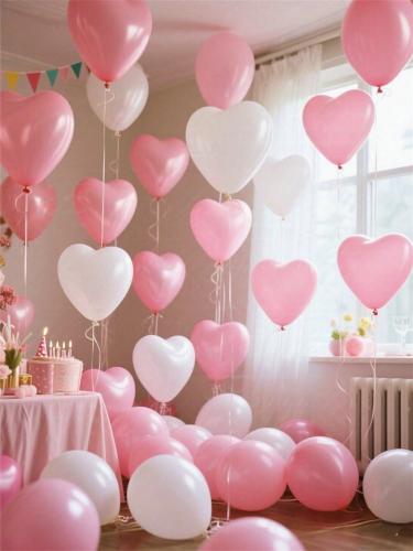 Pink and white rubber balloons in the shape of a heart – 20 pieces