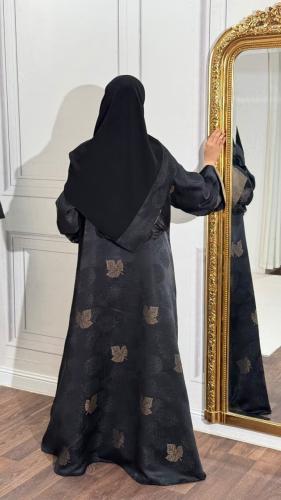 عباية منيرة