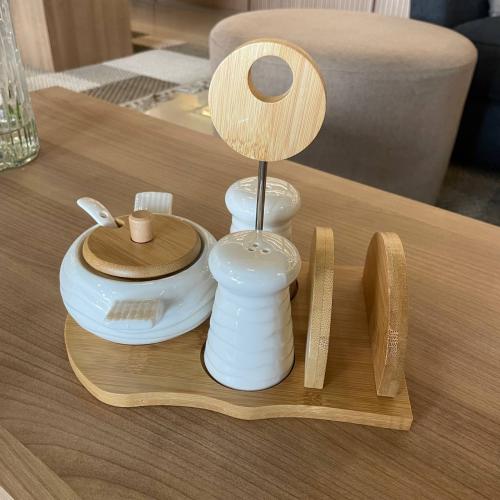 طقم ملاحات وعلبة سيراميك