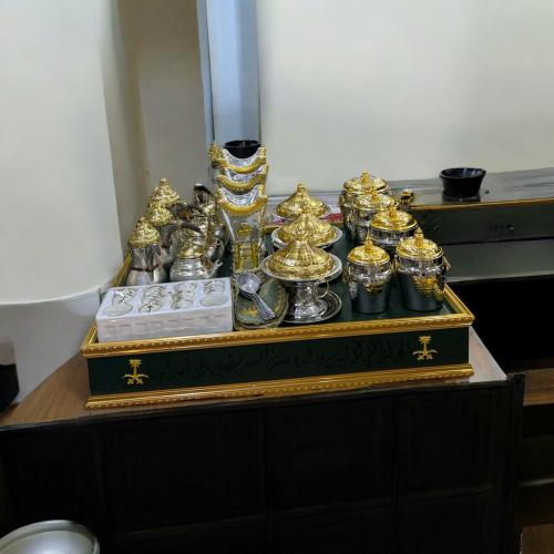 بوكس الاهداء النحاس الاصلي 26 قطعه الفضي