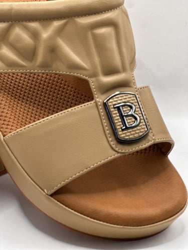 حذاء الشلال