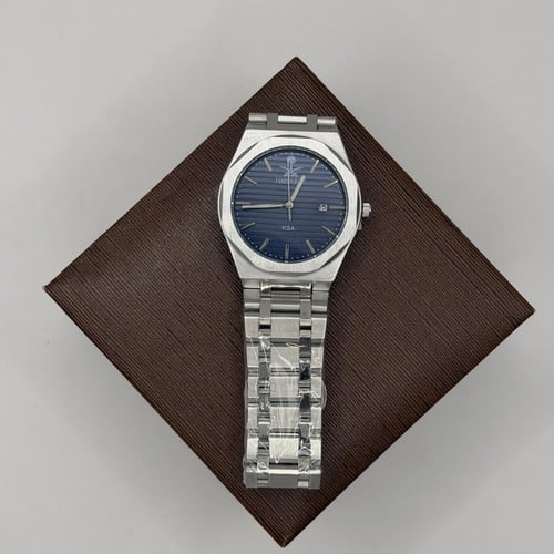 ساعة فيندر بلو