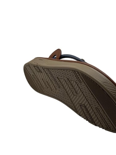 حذاء فلورا 1822