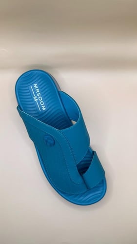 حذاء مرسوم F1