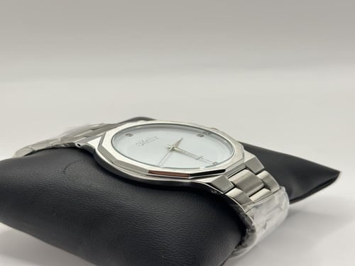 ساعة ماربلينو