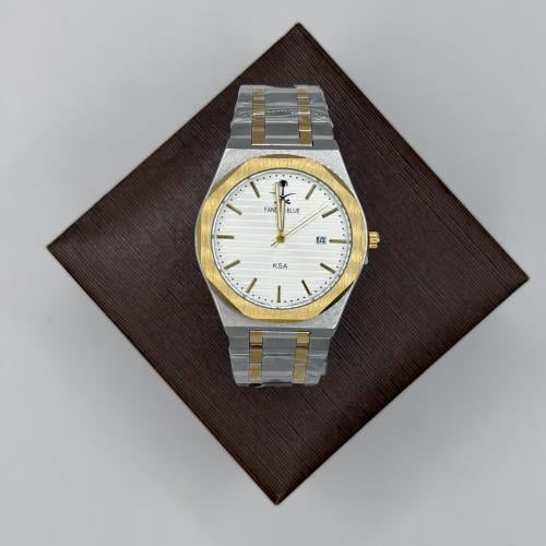 ساعة فيندر بلو