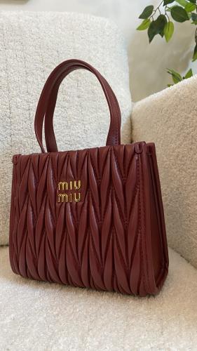 شنطة ميو ميو