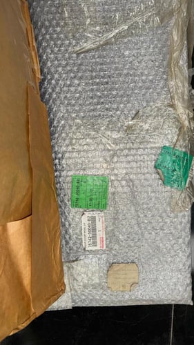 فيبر باب سواق لكزس 430 اصلي وكالة جديد