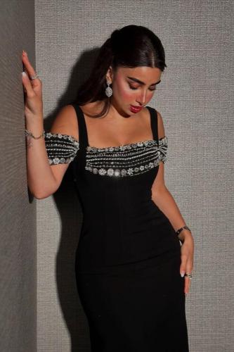 فستان سهرة ناعم انيق