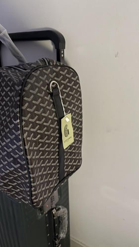 شنطـة جويارد يد للسفر