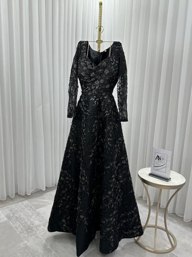 فستان نادين