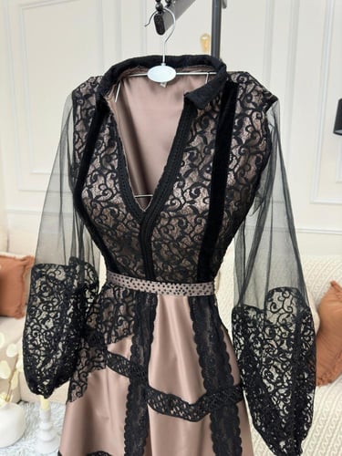 فستان فاتن فتان